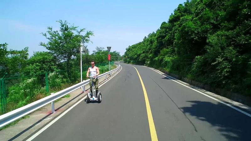 电动平衡车